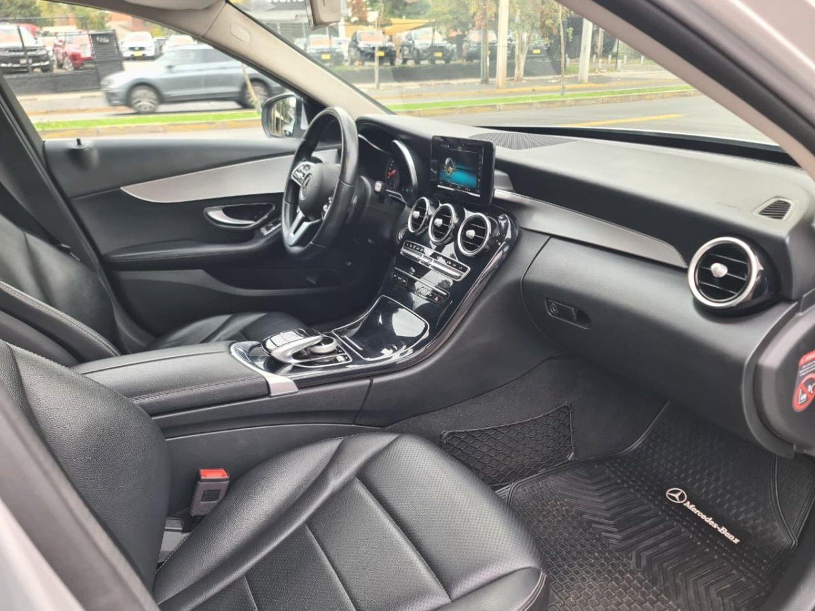 MERCEDES-BENZ C200 1.5 C 200 Auto 2019 - Imagen 8 de 9