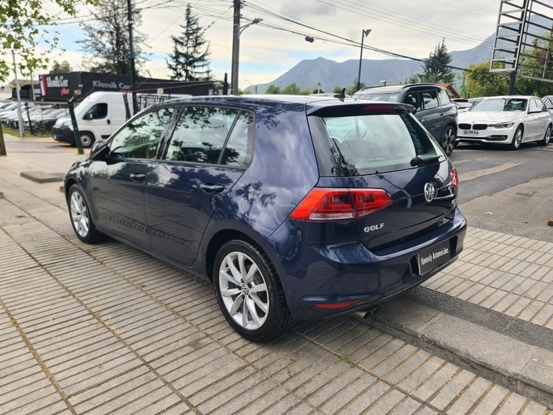 Volkswagen GOLF 2.0 TDI HIGHLINE DIESEL 4X2 AT 5P. 2018 - Imagen 7 de 10