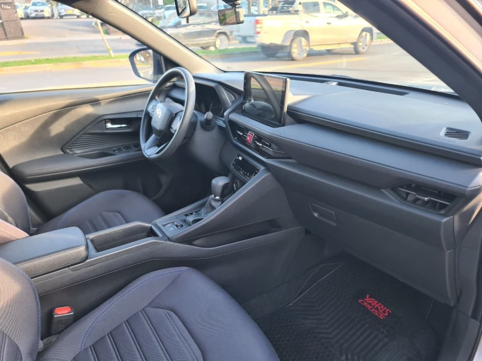 Toyota YARIS CROSS 1.5 XI 4X2 CVT AT 5P. 2025 - Imagen 9 de 10