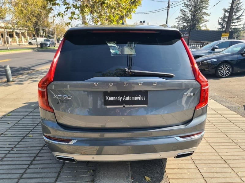 Volvo XC90 2.0 D5 Inscription Plus Auto 4WD 2019 - Imagen 4 de 10