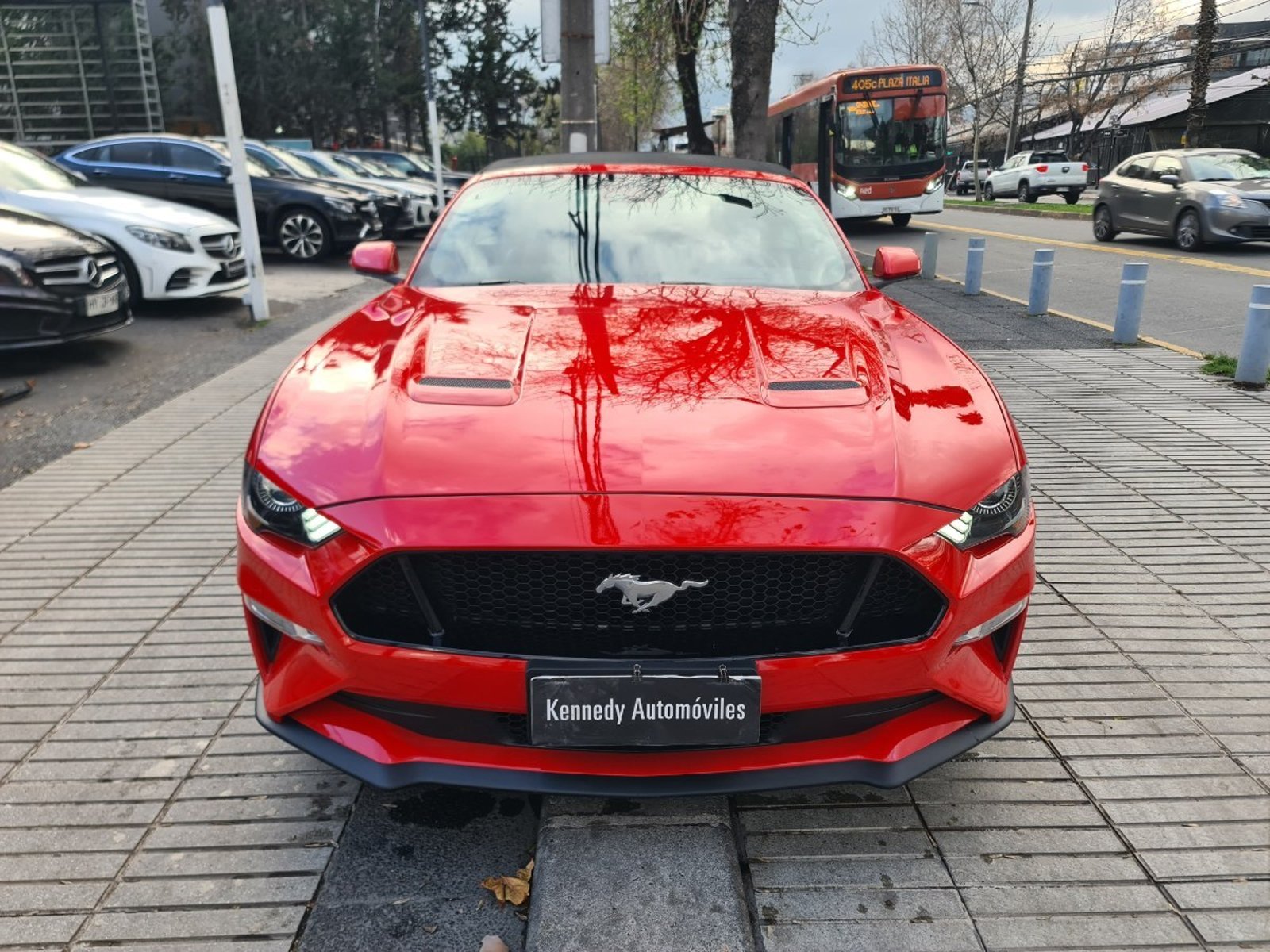 Ford MUSTANG 5.0 GT PREMIUM 4X2 CONVERTIBLE AT 2P. 2023 - Imagen 7 de 10