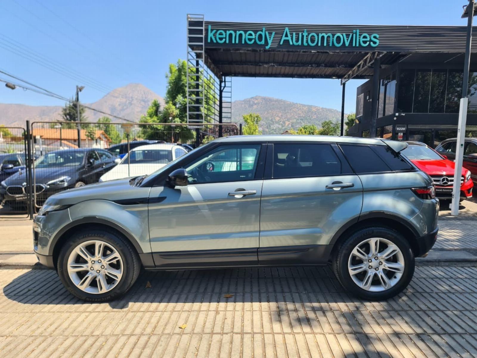 LAND ROVER RANGE ROVER EVOQUE 2.0 SI4 SE Plus Auto 4WD 2017 - Imagen 3 de 9