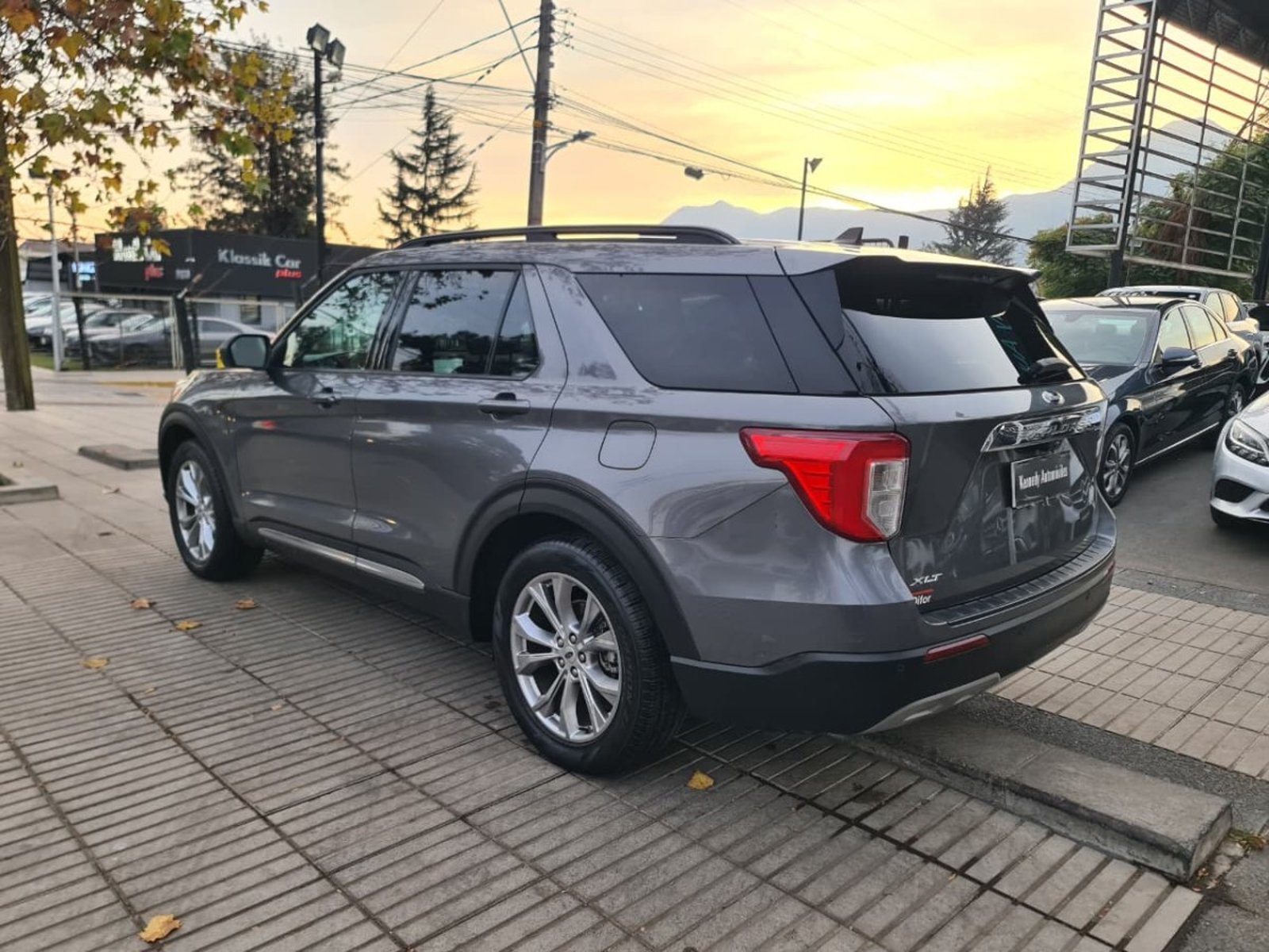 Ford EXPLORER 2.3 ECOBOOST XLT 4X2 AT 5P. 2022 - Imagen 7 de 10