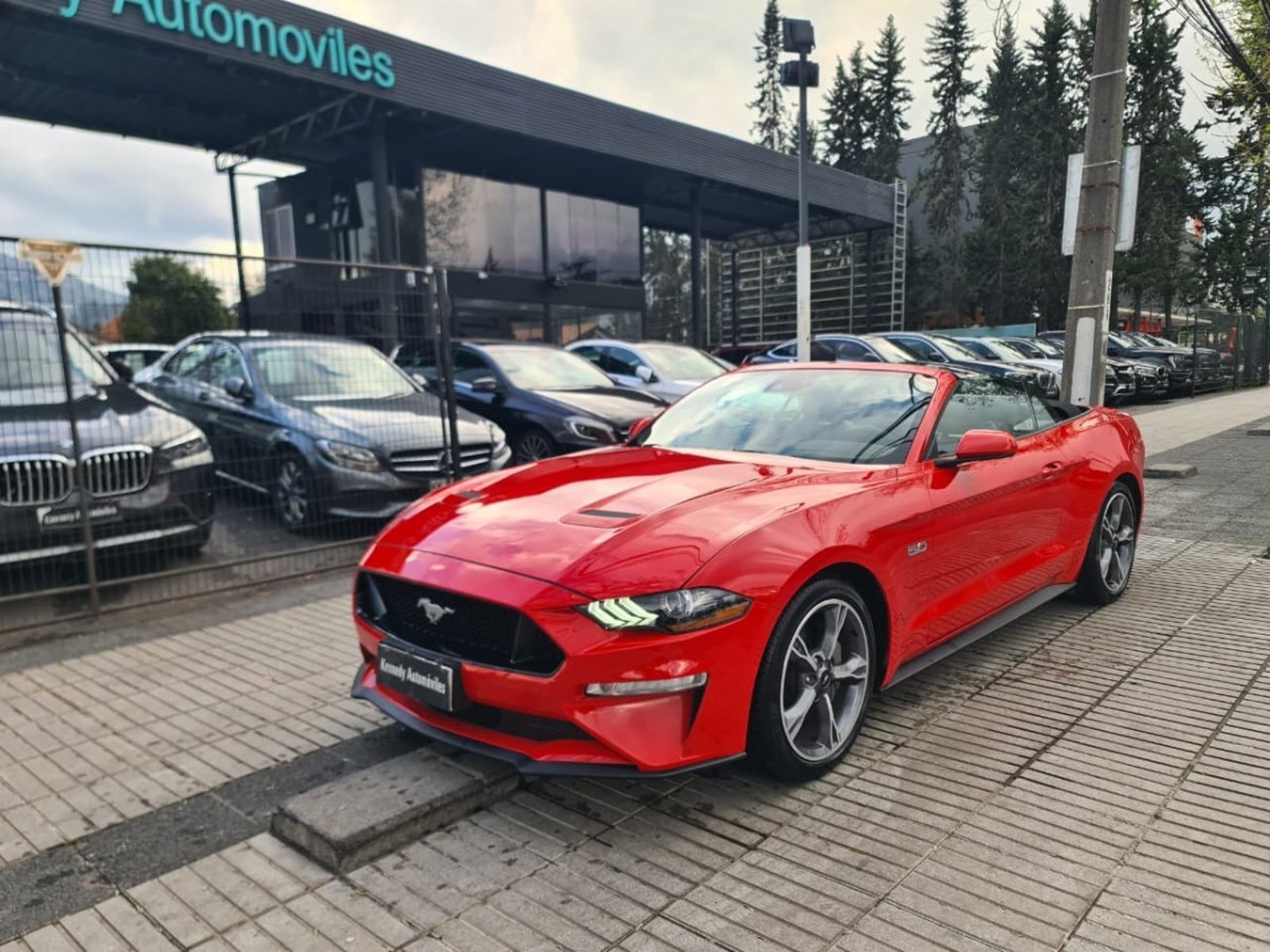 Ford MUSTANG 5.0 GT PREMIUM 4X2 CONVERTIBLE AT 2P. 2023 - Imagen 9 de 10