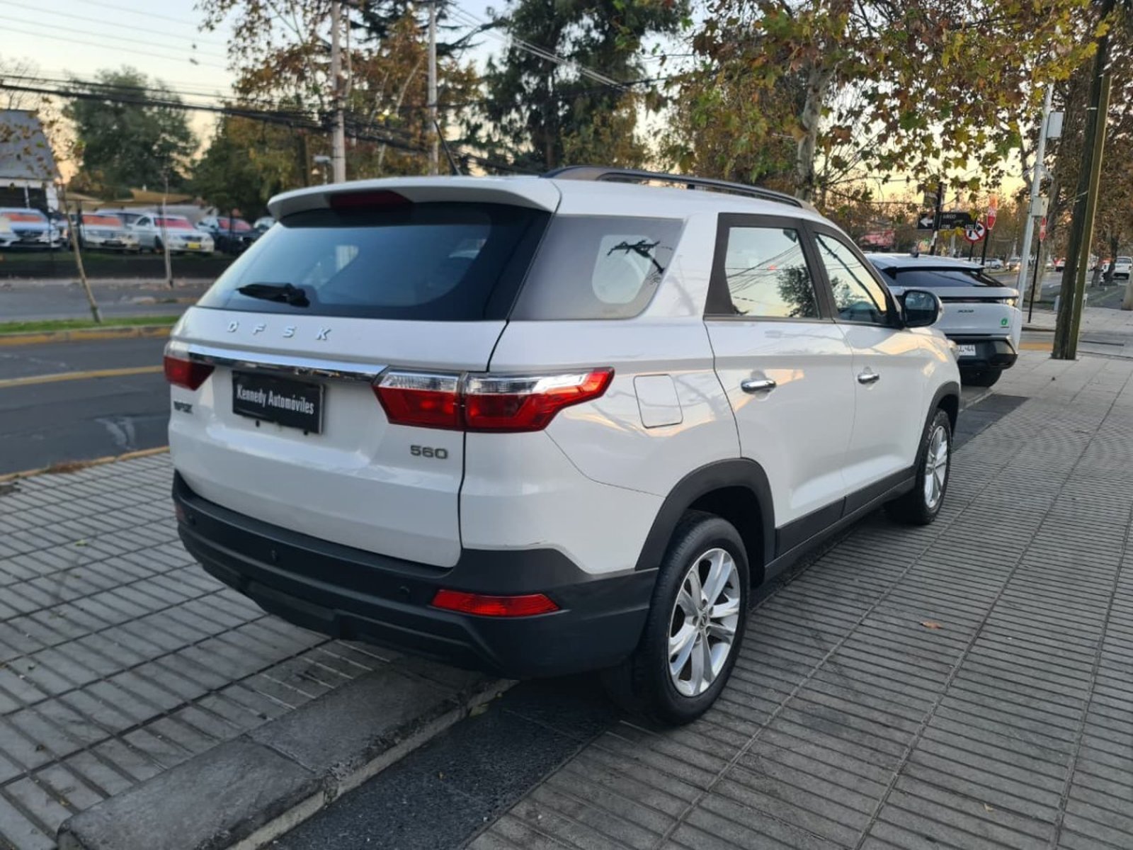 DFSK SUV 560 1.8 Comfort 2R 2023 - Imagen 6 de 9