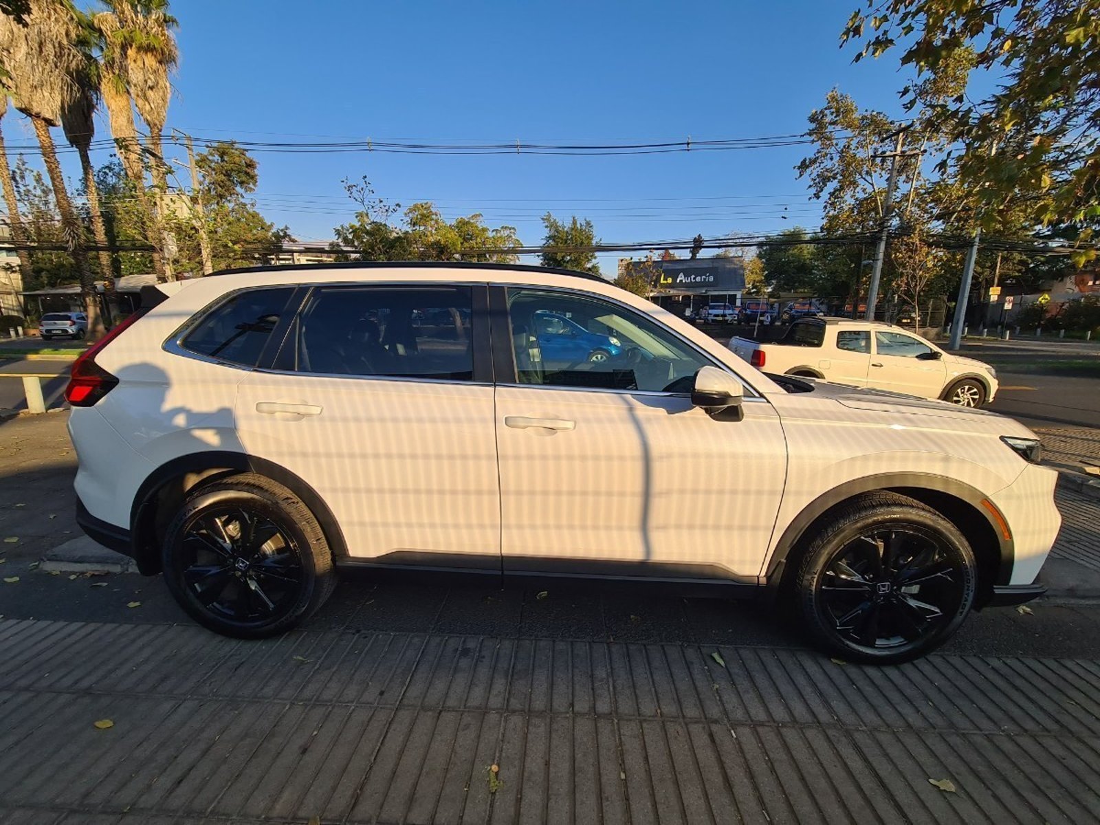 HONDA CR-V 1.5T Touring Auto 4WD 2024 - Imagen 5 de 10