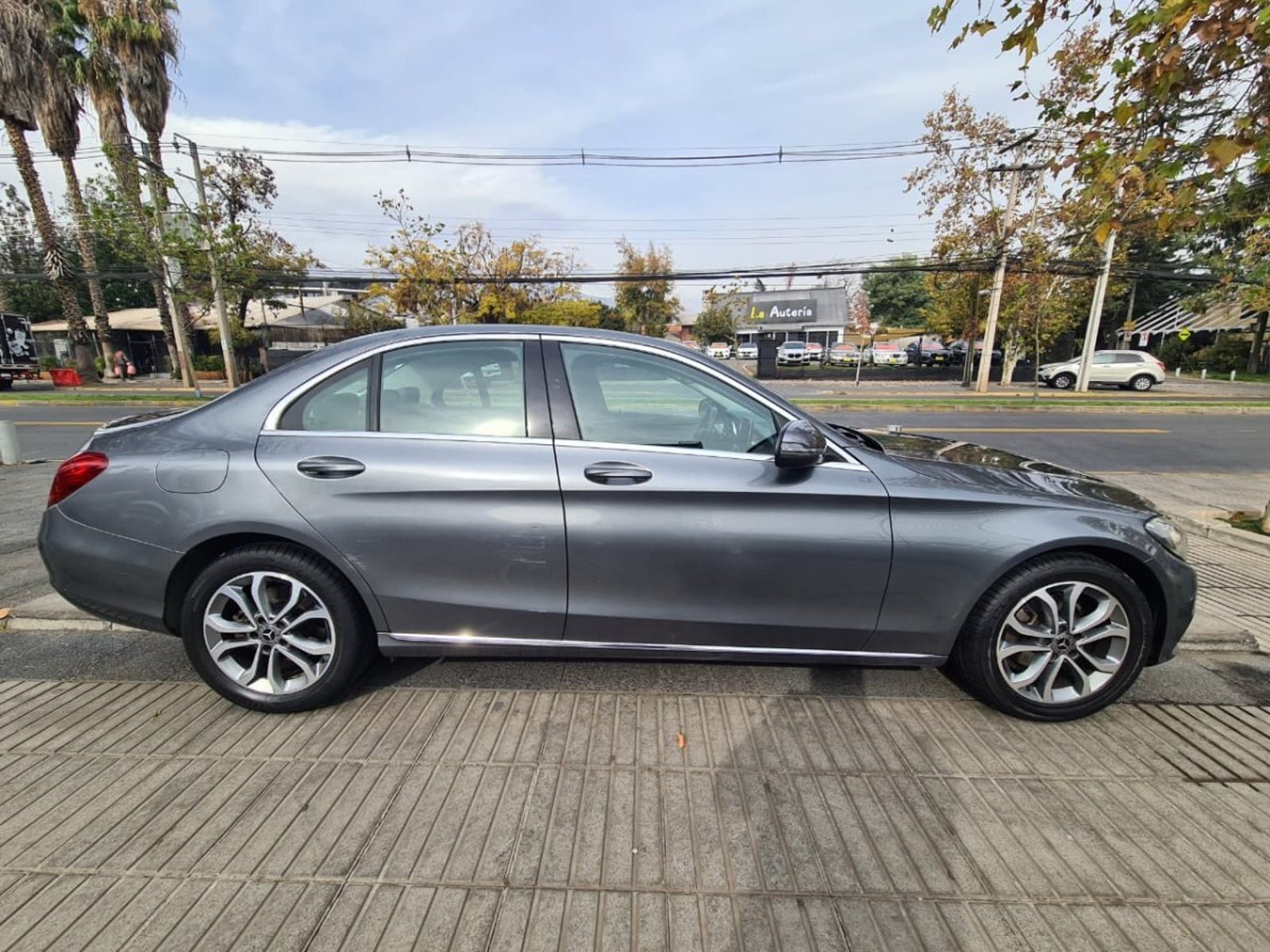 Mercedes-Benz C180 1.6 C 180 Auto 2018 - Foto 5 de 10