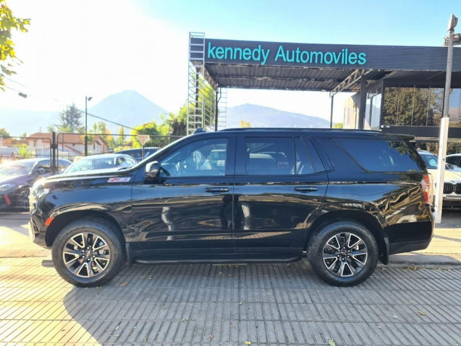 CHEVROLET TAHOE 5.3 Z71 Auto 4WD 2022 - Imagen 8 de 10
