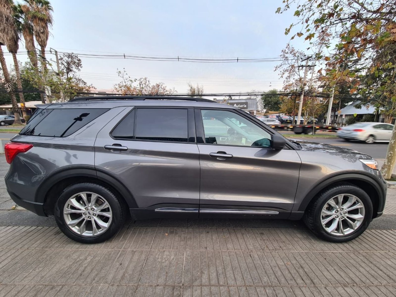 Ford EXPLORER 2.3 ECOBOOST XLT 4X2 AT 5P. 2022 - Foto 3 de 10