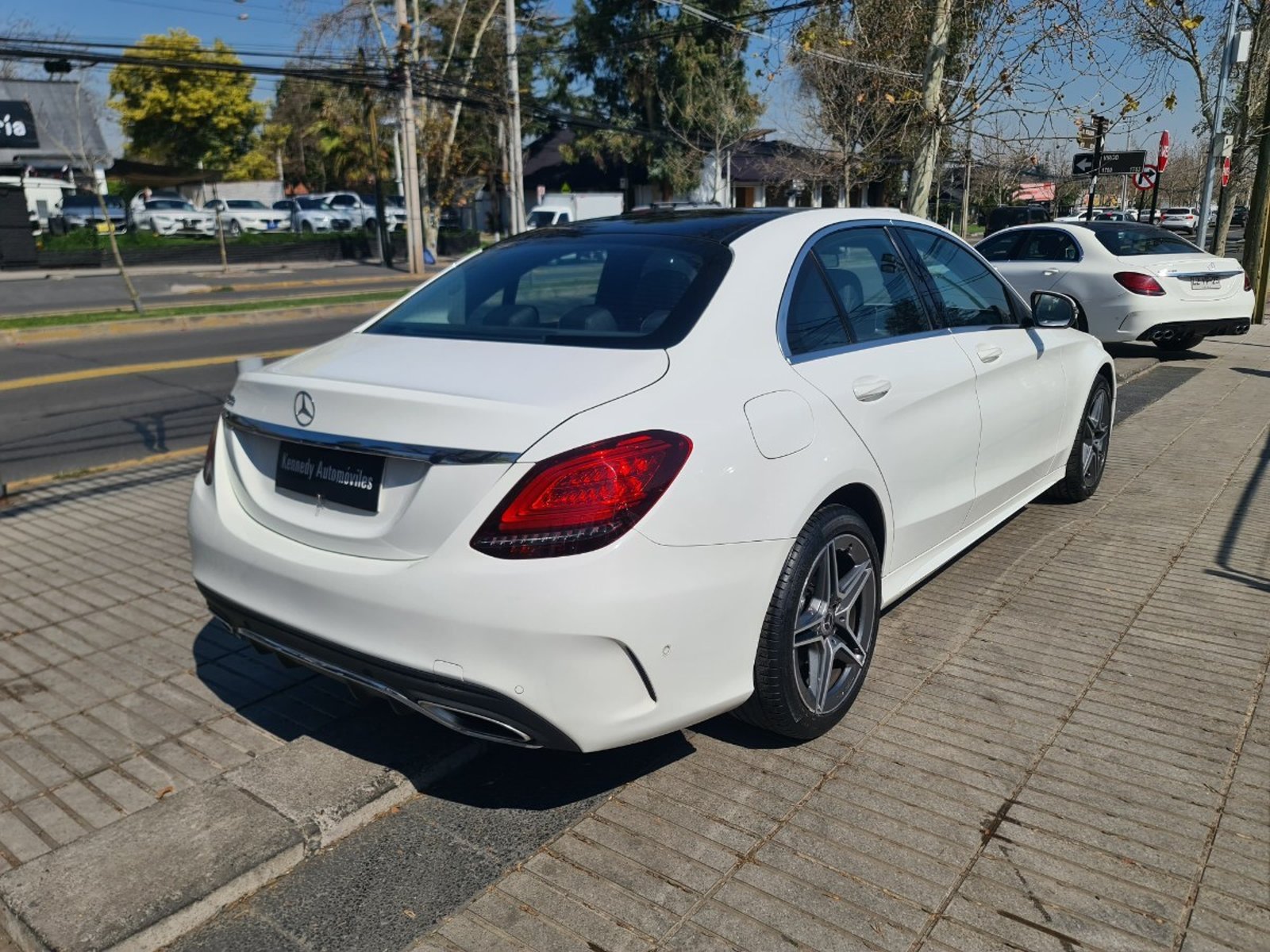 Mercedes-Benz C200 2.0 4X2 AT 4P. 2019 - Foto 4 de 10