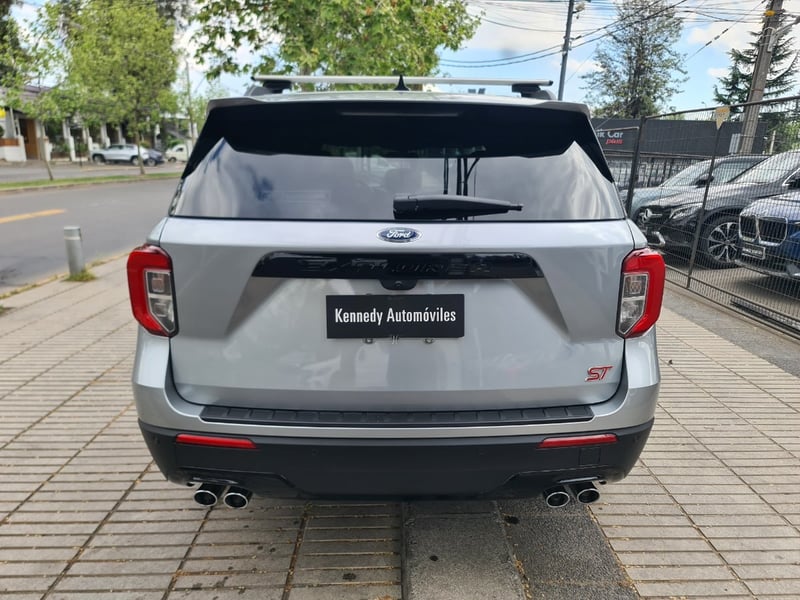 Ford EXPLORER 3.0 ECOBOOST ST 4X4 AT 5P. 2024 - Imagen 8 de 10