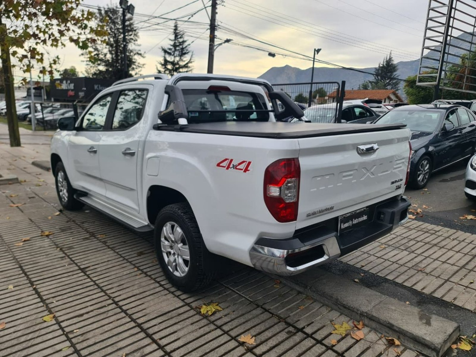 Maxus T60 2.0 GLX DCAB 4X4 AUT 2022 - Imagen 8 de 10