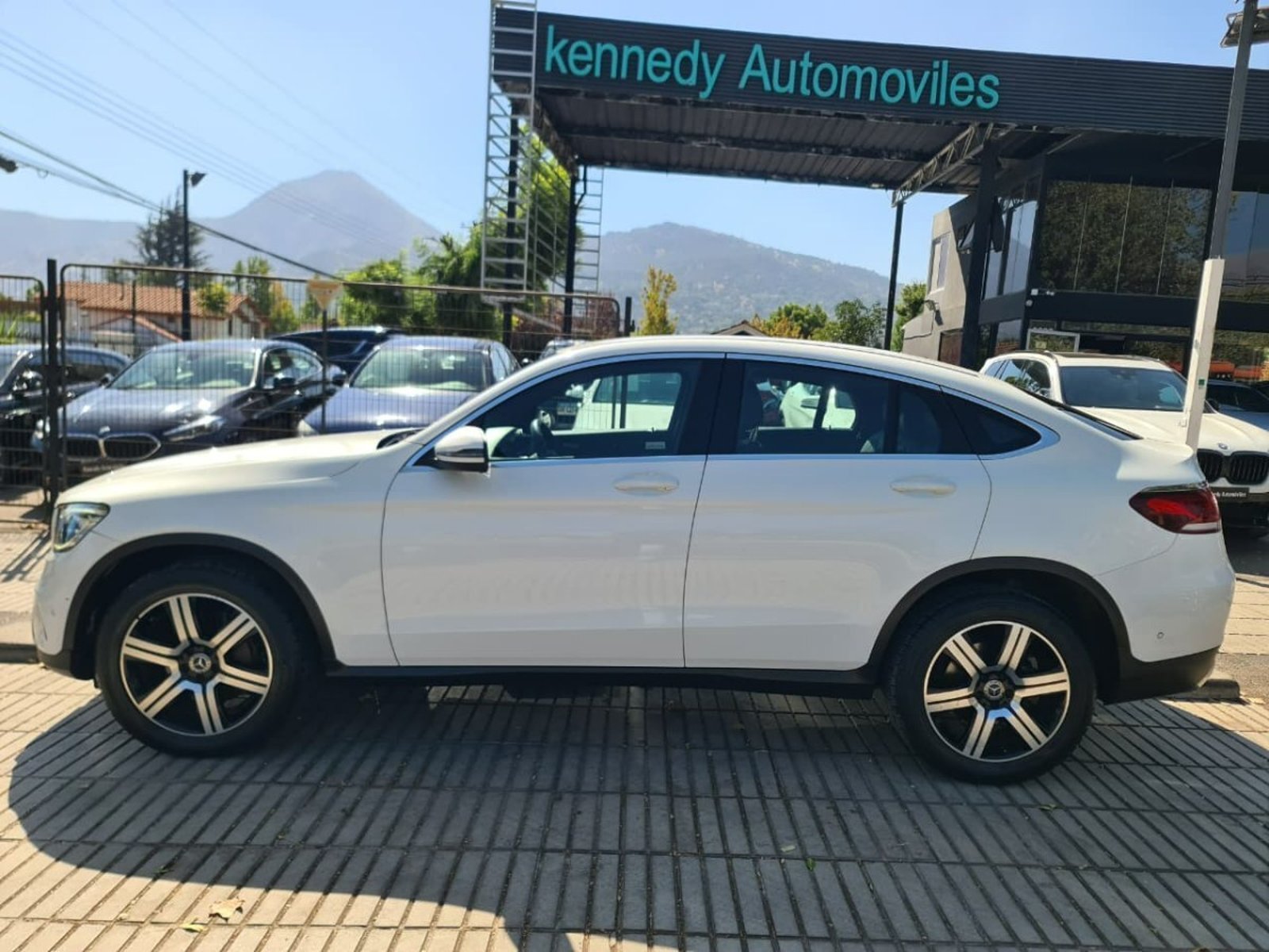 MERCEDES-BENZ GLC 220D 2.0 GLC 220D Coupe 4Matic Auto 2021 - Foto 3 de 10