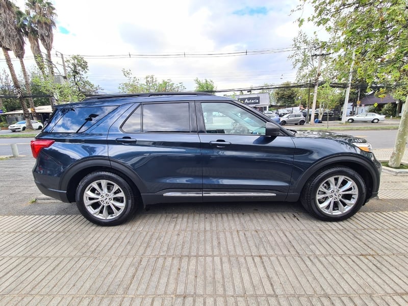 Ford EXPLORER 2.3 ECOBOOST XLT 4X2 AT 5P. 2025 - Imagen 7 de 10