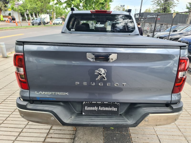 Peugeot LANDTREK 1.9 ACTION4 HDI DIESEL 4X4 150 HP MT 4P. 2023 - Imagen 8 de 10