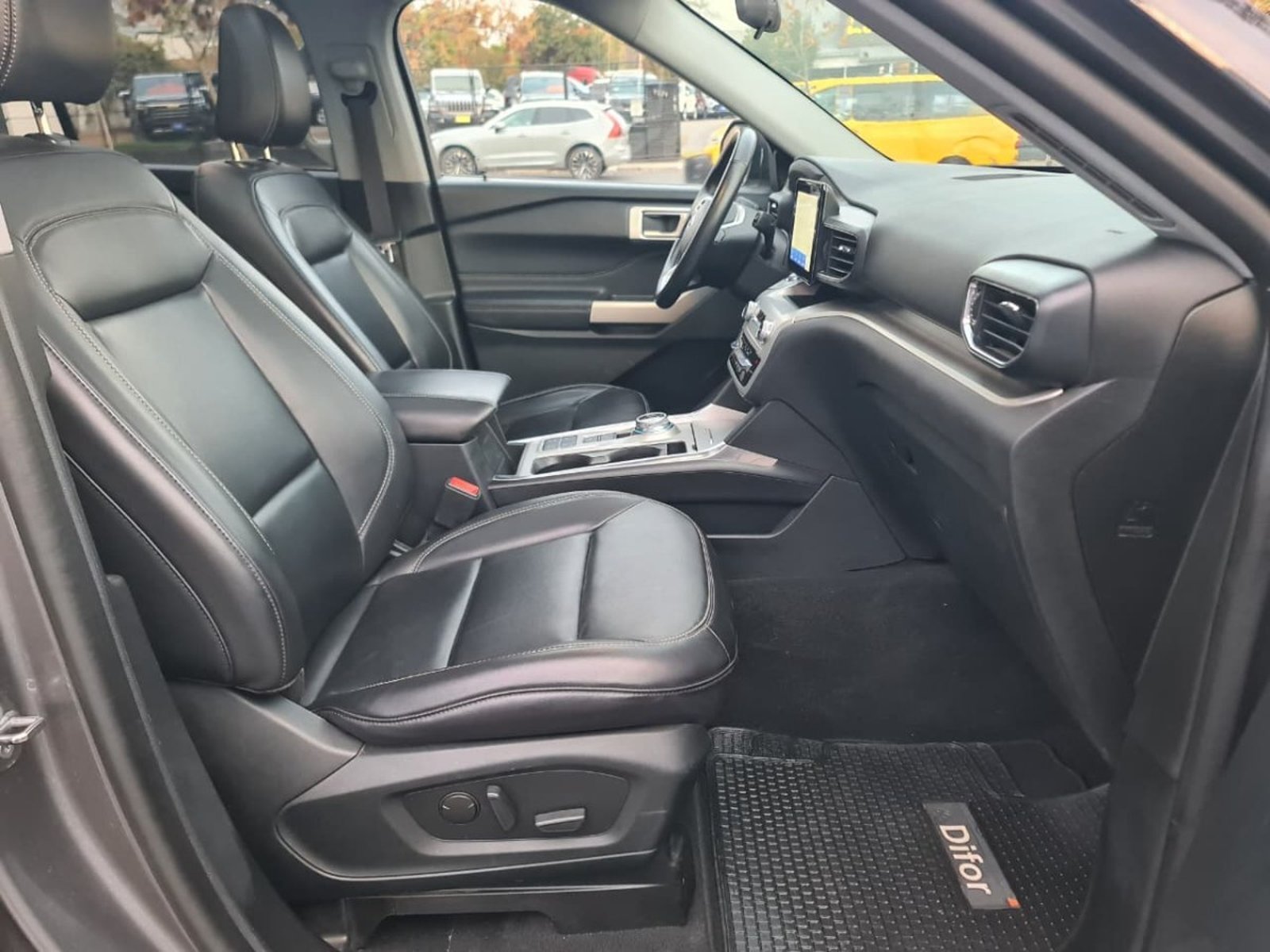 Ford EXPLORER 2.3 ECOBOOST XLT 4X2 AT 5P. 2022 - Imagen 9 de 10
