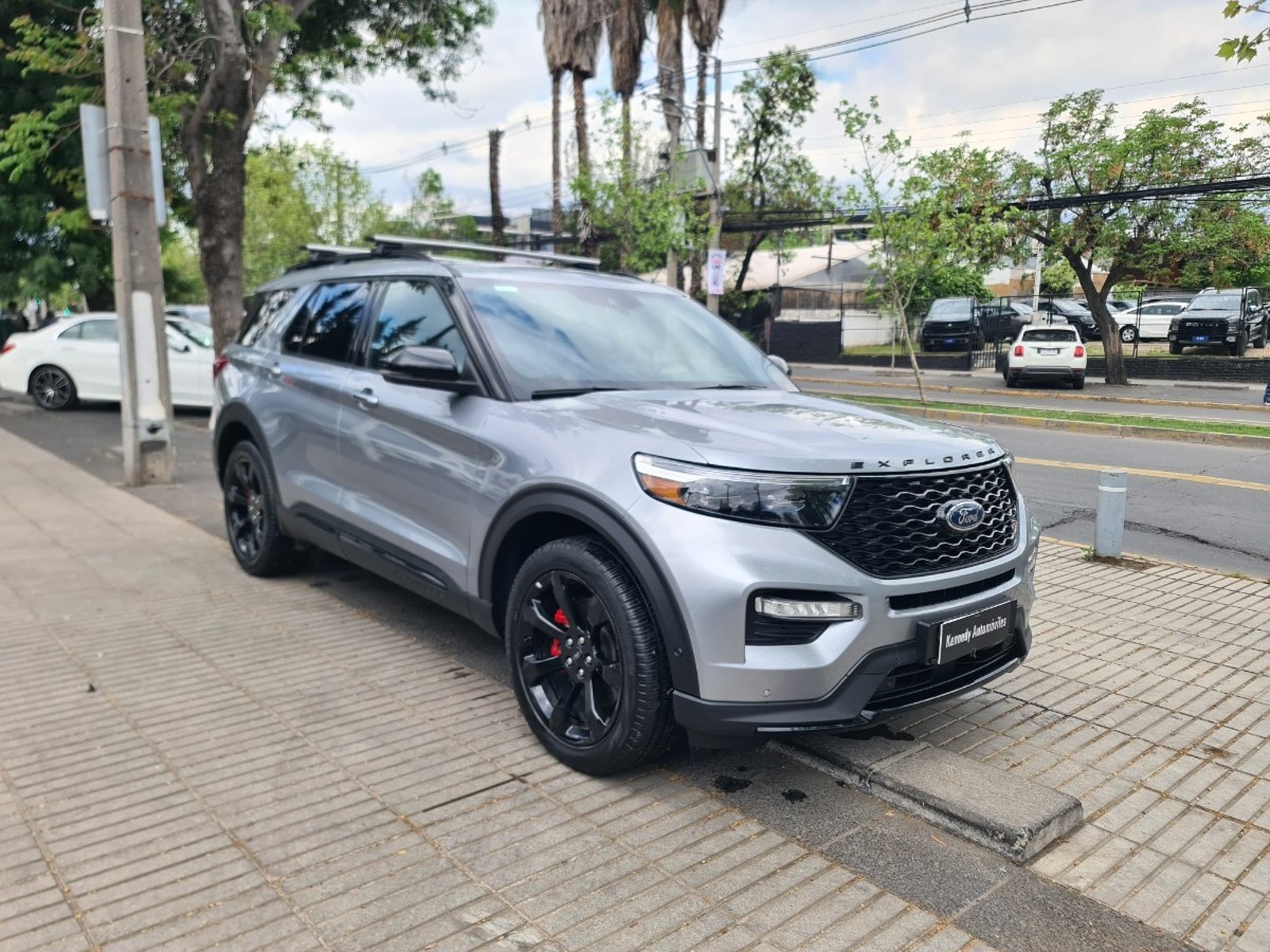 Ford EXPLORER 3.0 ECOBOOST ST 4X4 AT 5P. 2024 - Foto 2 de 10