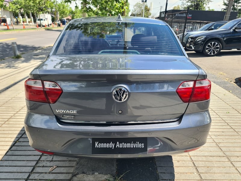 Volkswagen VOYAGE 1.6 COMFORTLINE 4X2 AC 2AB MT 4P. 2022 - Imagen 7 de 10