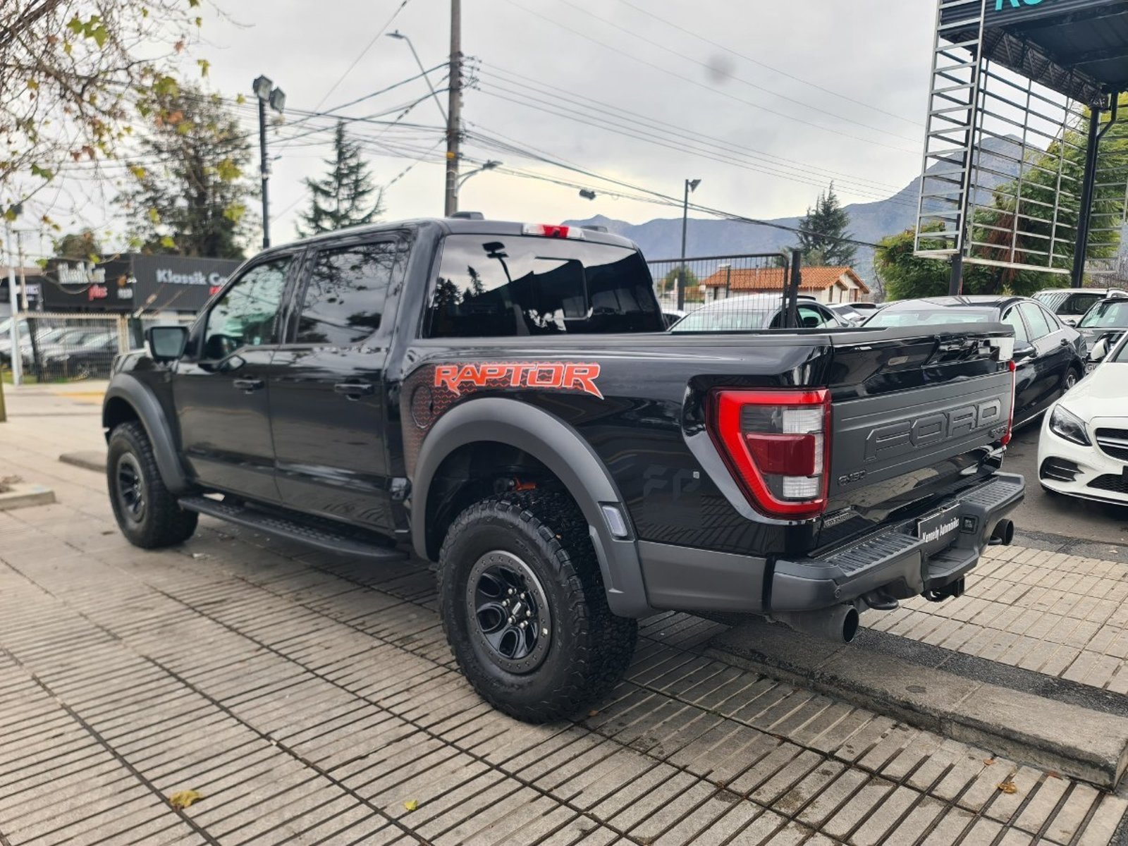 Ford F-150 Raptor 3.5 4X4 DOB. CAB. AT 4P. 2024 - Foto 3 de 10