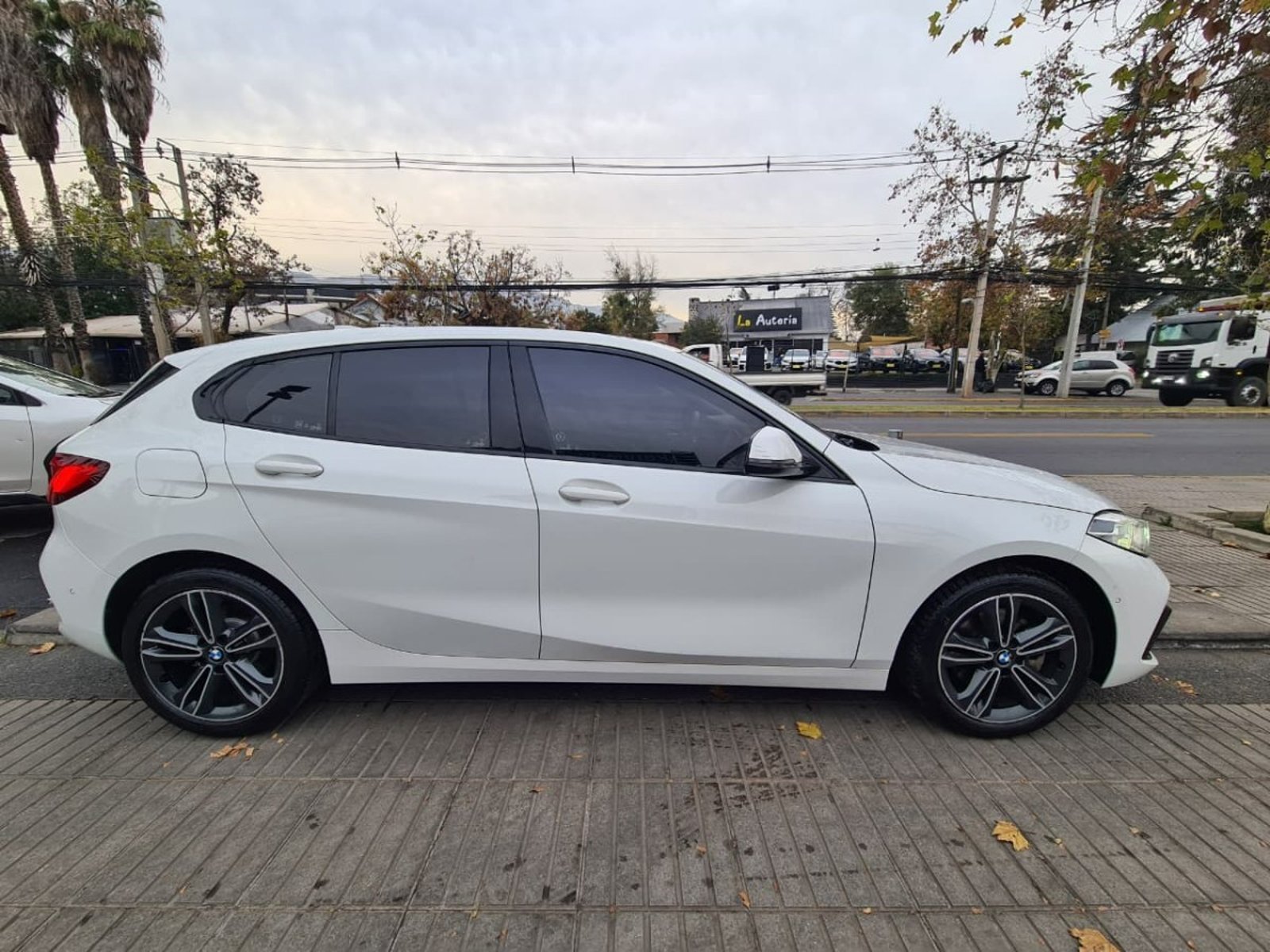 BMW 118 2.0 D DYNAMIC DIESEL 4X2 AT 5P. 2021 - Imagen 8 de 10