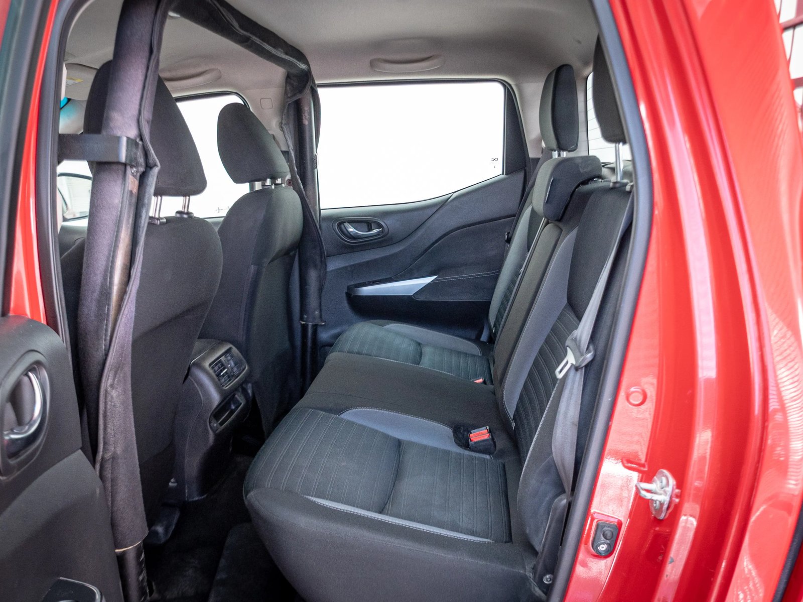 NISSAN NAVARA 2024 - Imagen 11 de 16