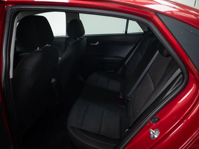 Kia RIO 4 2022 - Imagen 14 de 19