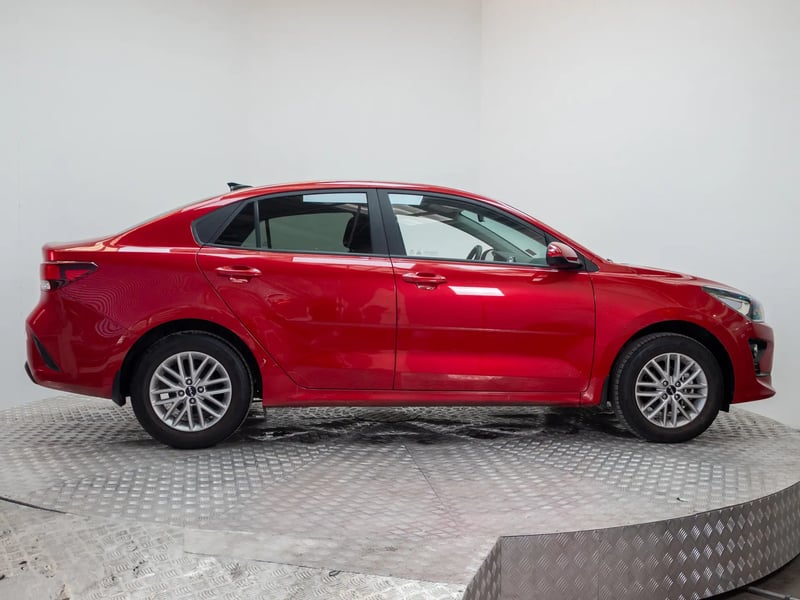 Kia RIO 4 2022 - Imagen 8 de 19