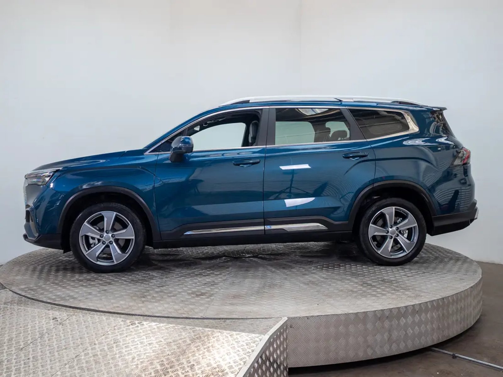 Geely OKAVANGO 2025 - Imagen 4 de 20