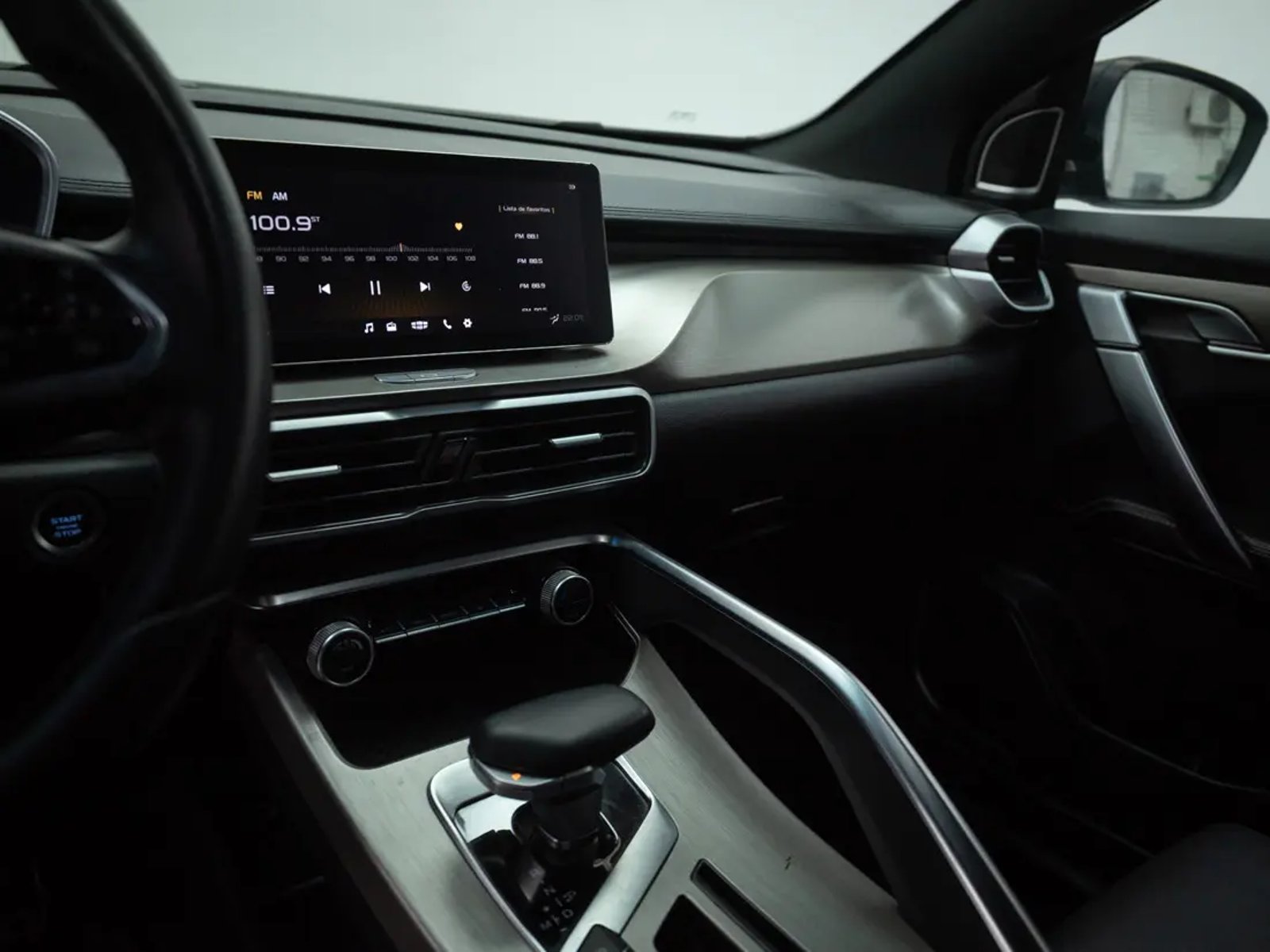 GEELY COOLRAY 2023 - Imagen 19 de 20