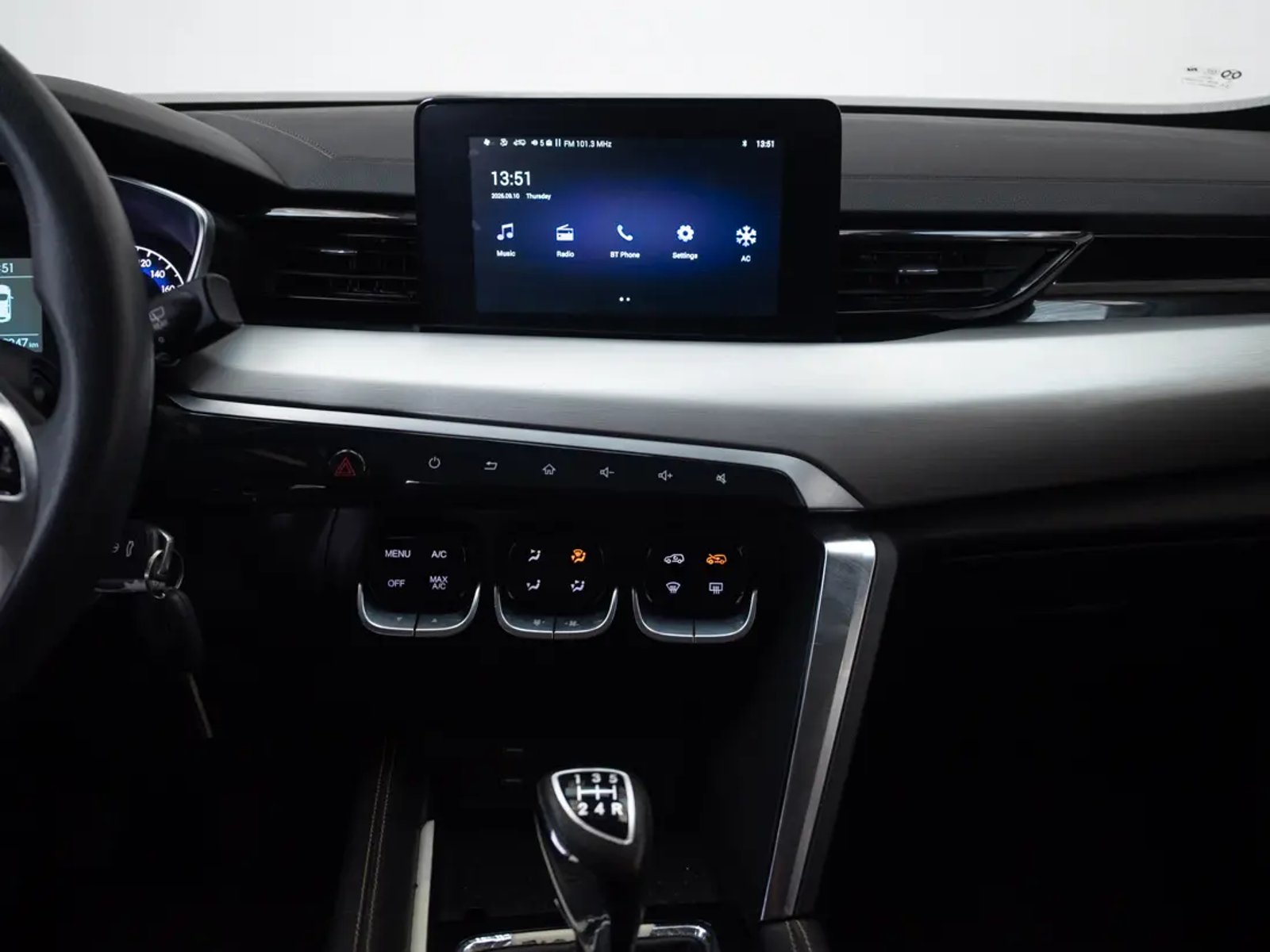 BAIC X35 2023 - Imagen 16 de 19