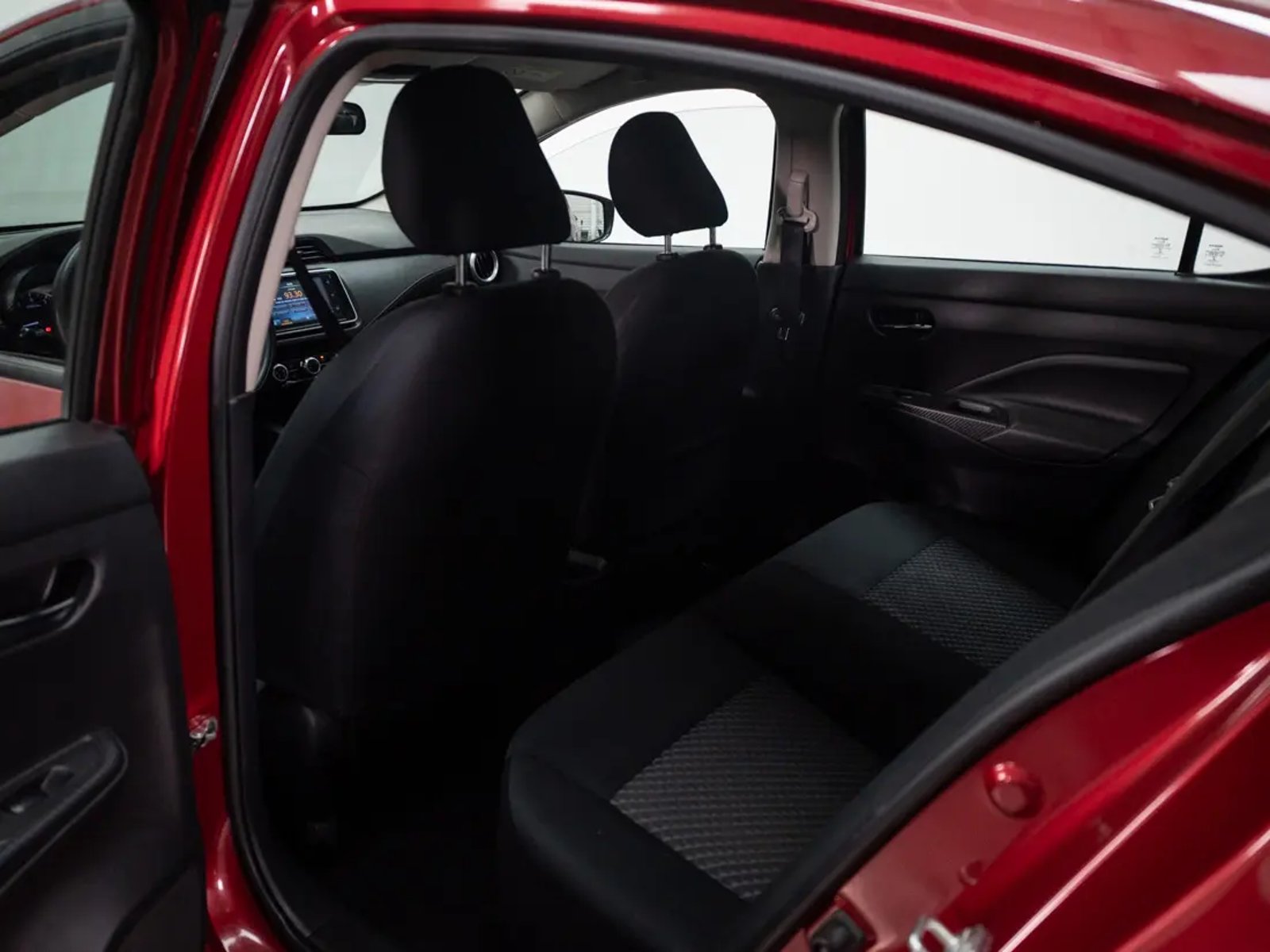 Nissan VERSA 2023 - Imagen 14 de 19