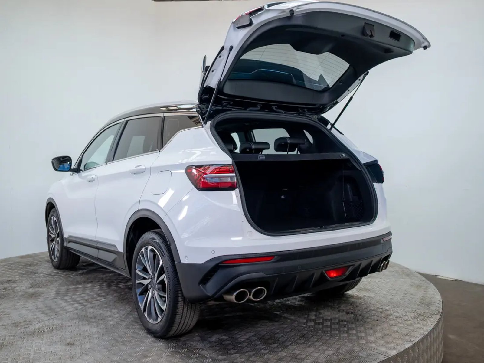Geely COOLRAY 2023 - Imagen 10 de 20
