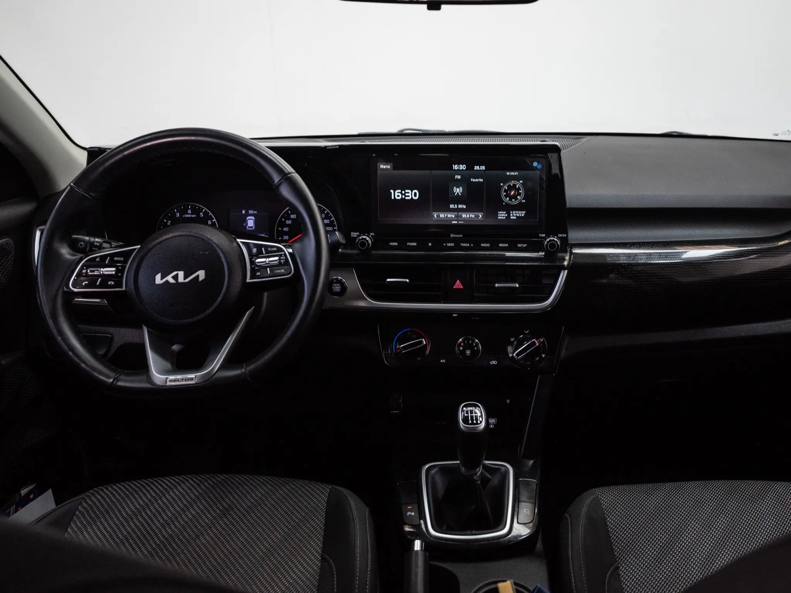 KIA SELTOS 2023 - Imagen 18 de 19