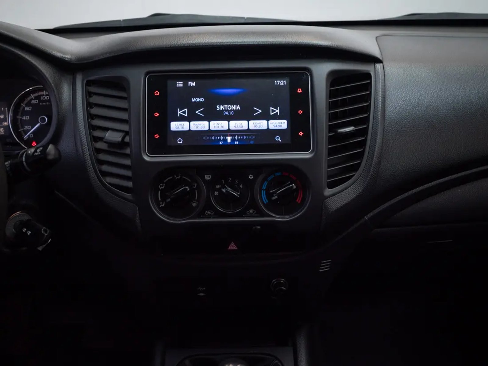 MITSUBISHI L-200 2021 - Imagen 19 de 19