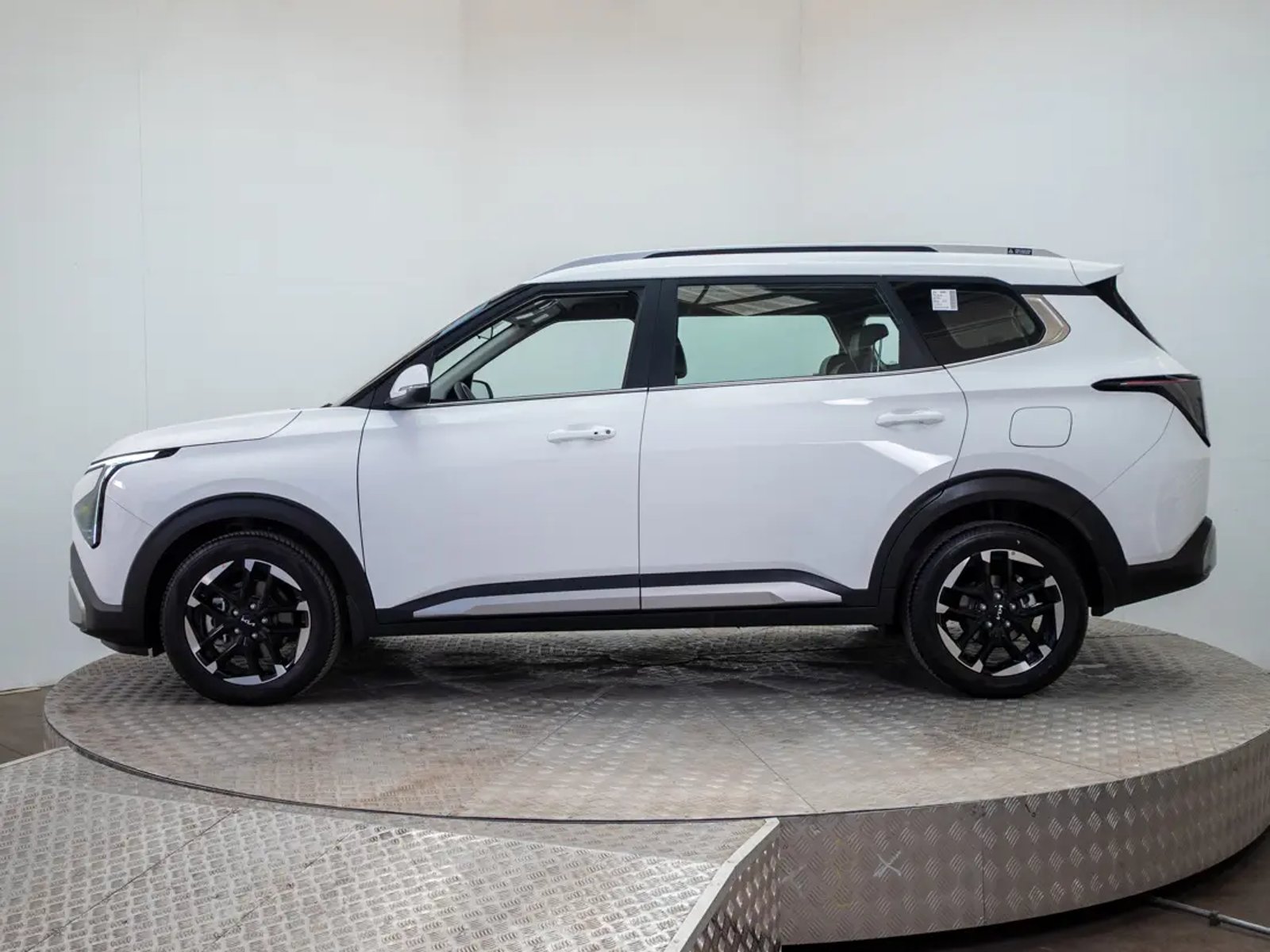 Kia CARENS 2026 - Foto 4 de 20