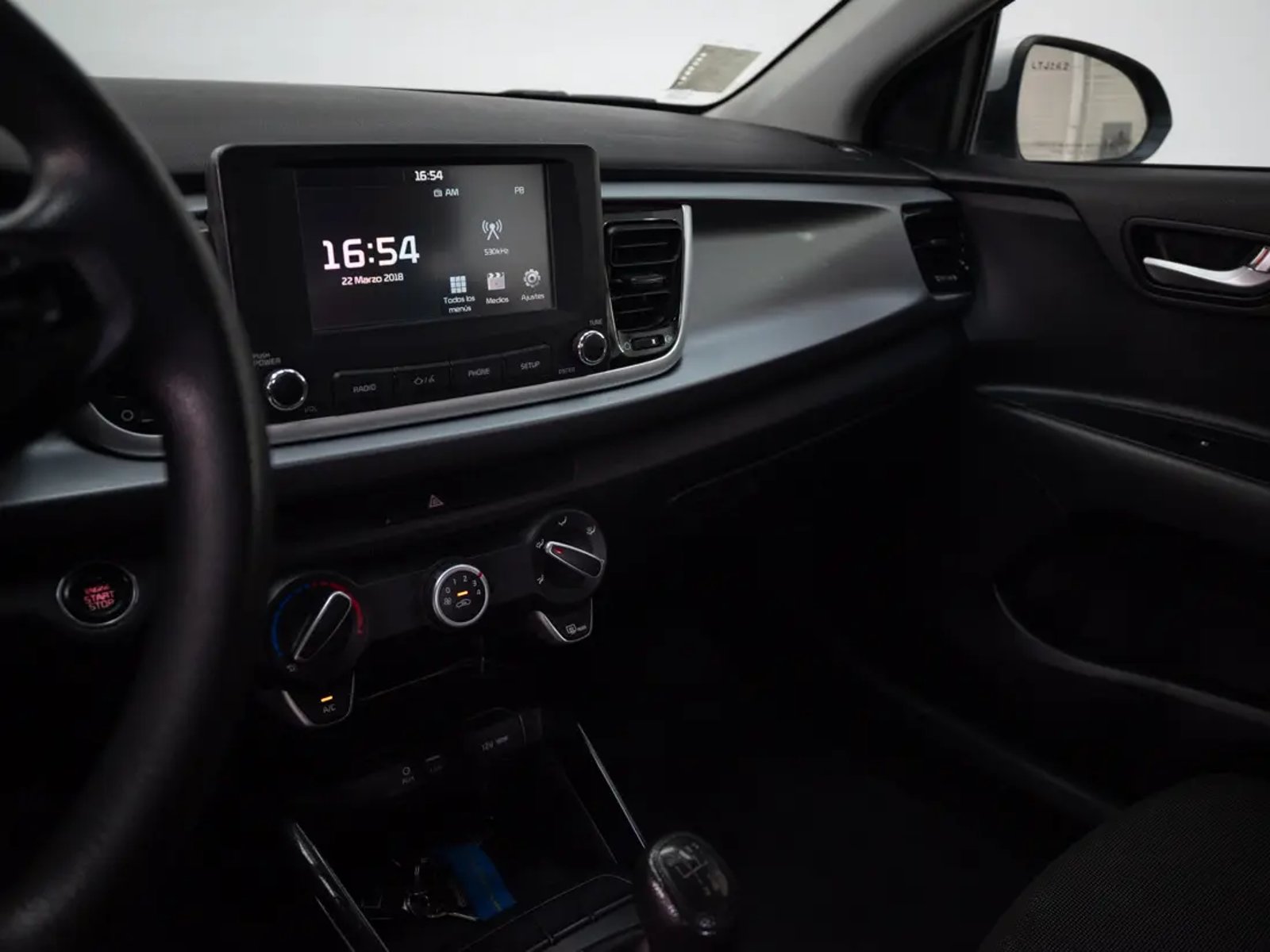 Kia RIO 5 2020 - Imagen 12 de 20