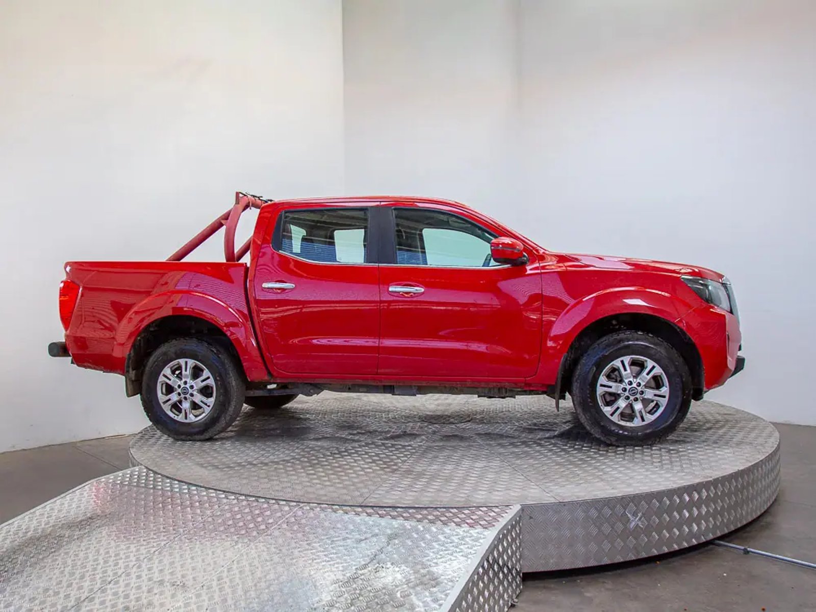 NISSAN NAVARA 2024 - Imagen 9 de 17
