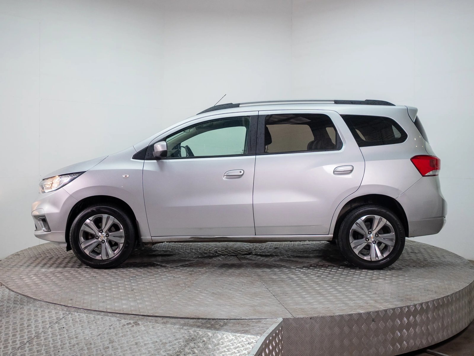 Chevrolet SPIN 2021 - Foto 5 de 18