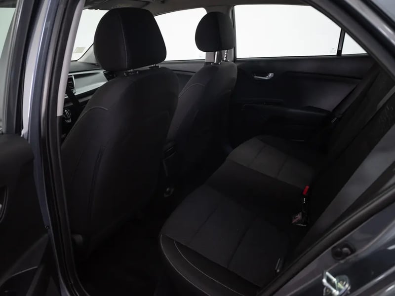 Kia RIO 5 2021 - Imagen 14 de 19