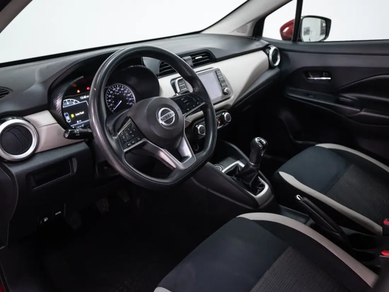 Nissan VERSA 2023 - Imagen 18 de 20
