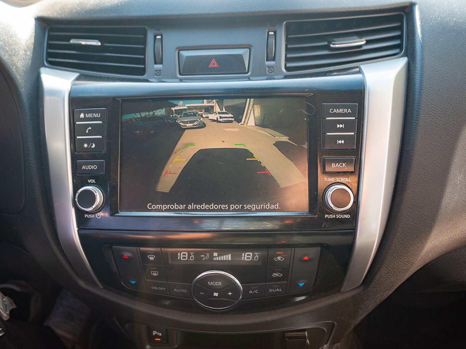 NISSAN NAVARA 2024 - Imagen 14 de 15