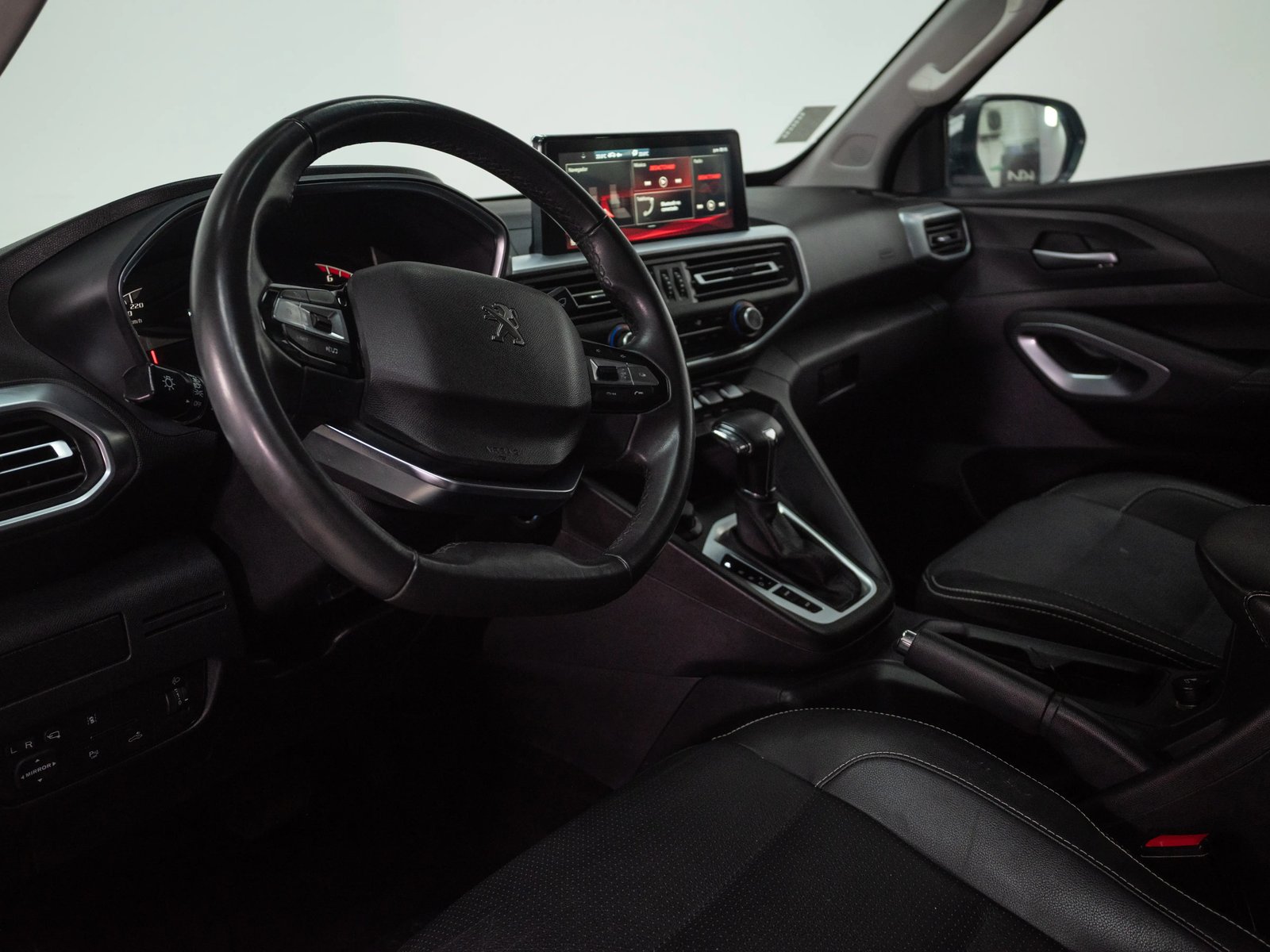 Peugeot LANDTREK 2024 - Imagen 12 de 20