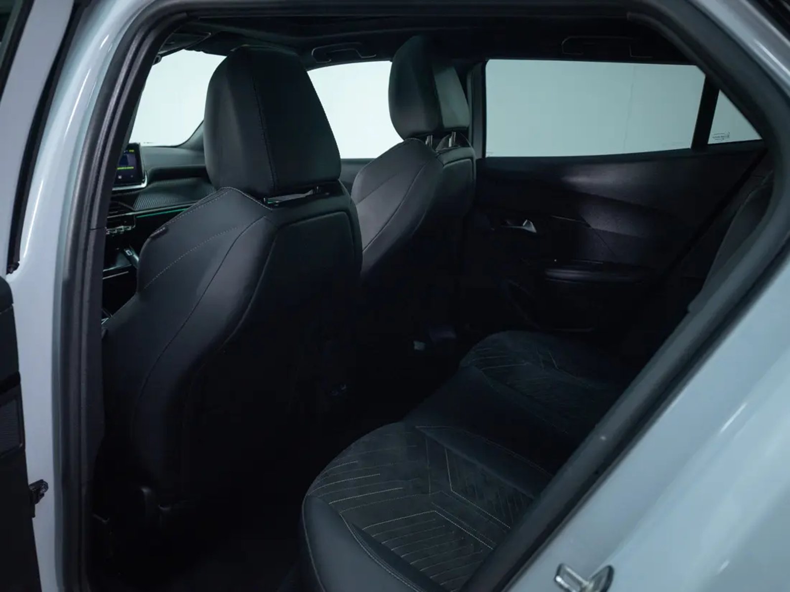 PEUGEOT 2008 2024 - Imagen 17 de 20
