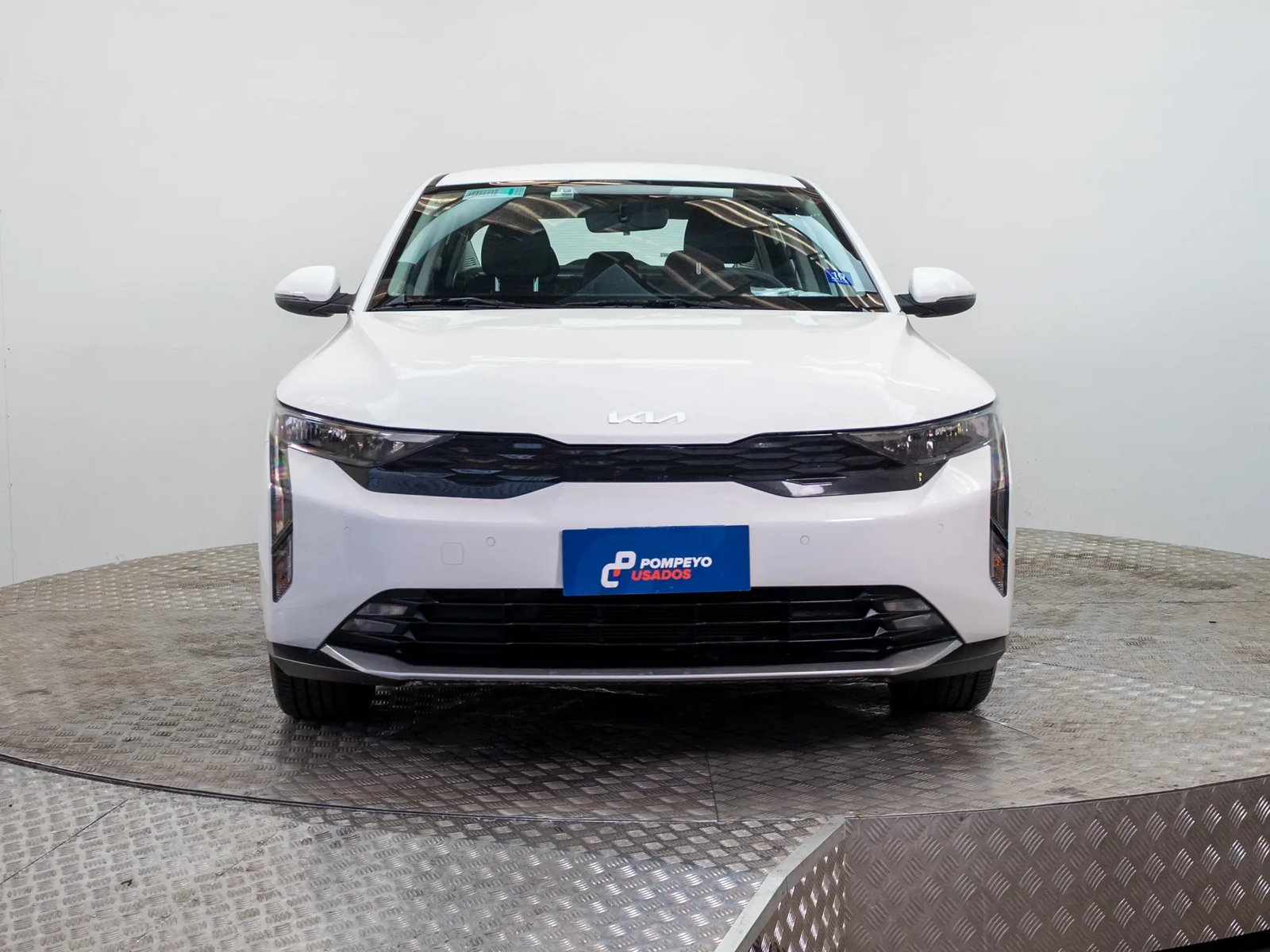 KIA K3 2025 - Imagen 8 de 18