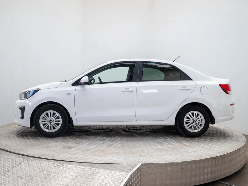 Kia SOLUTO 2026 - Imagen 4 de 20