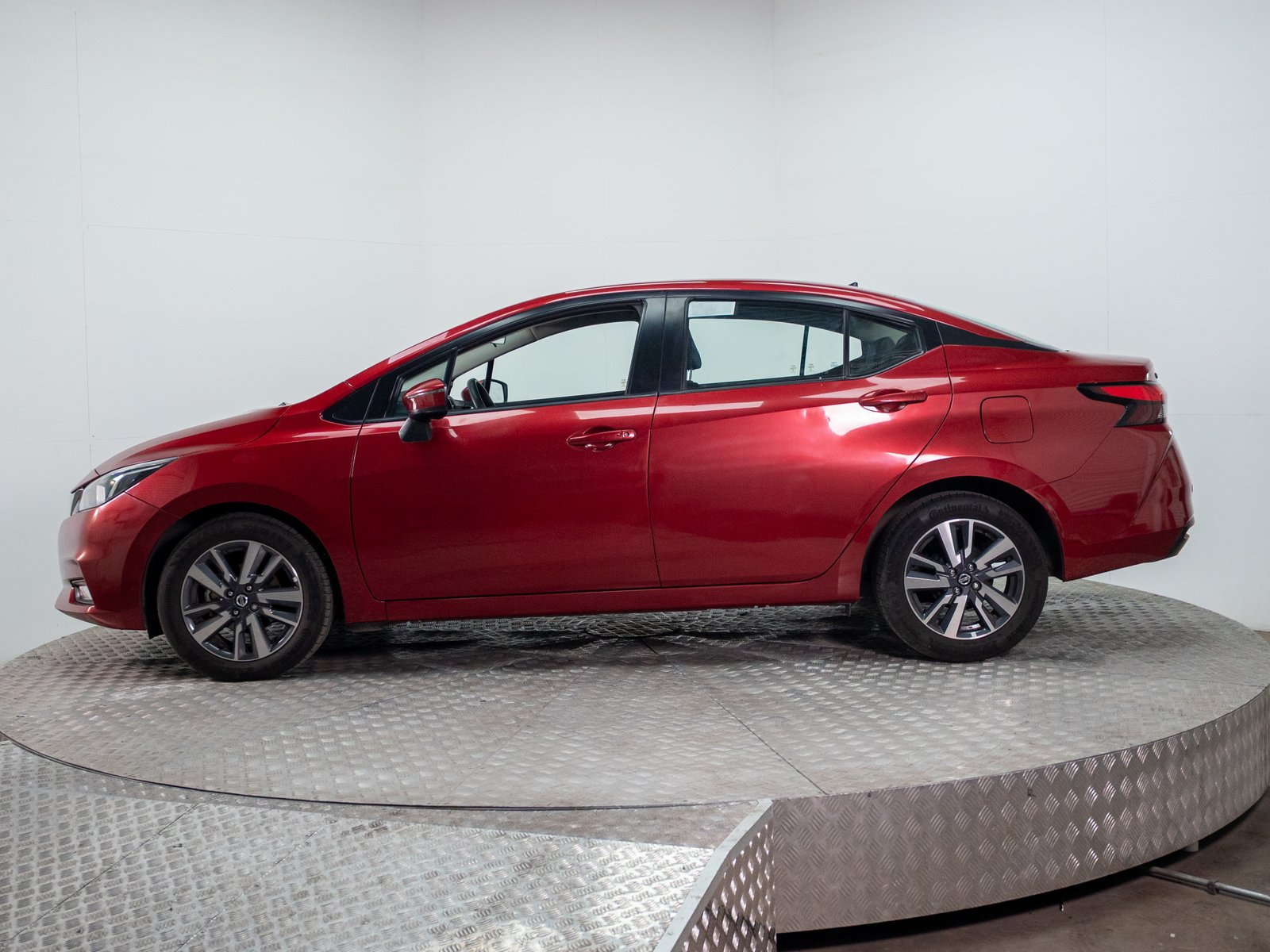 Nissan VERSA 2021 - Imagen 14 de 20