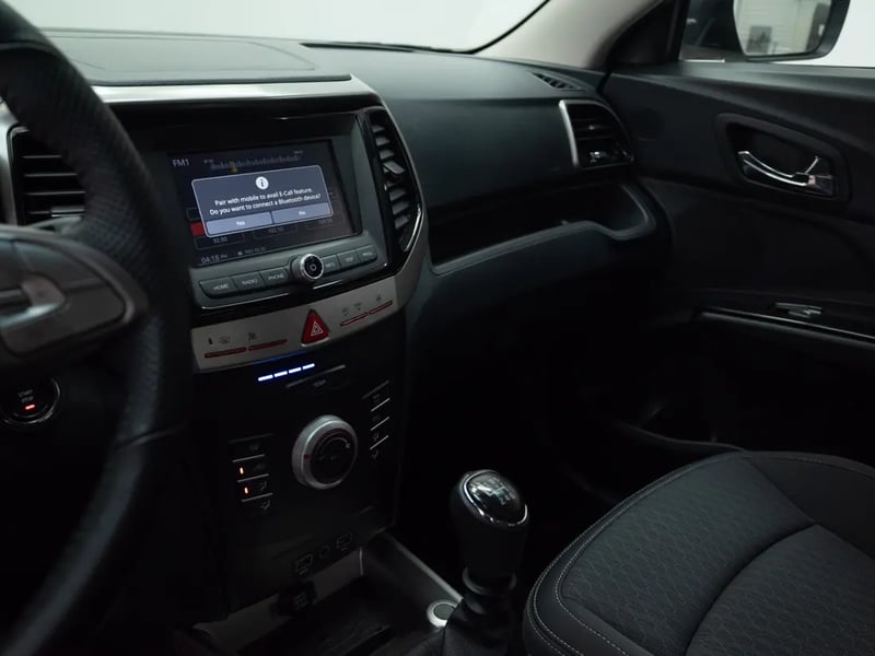 Mahindra XUV300 2024 - Imagen 12 de 20