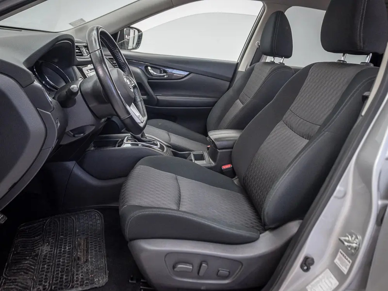 NISSAN X-TRAIL 2023 - Imagen 12 de 15