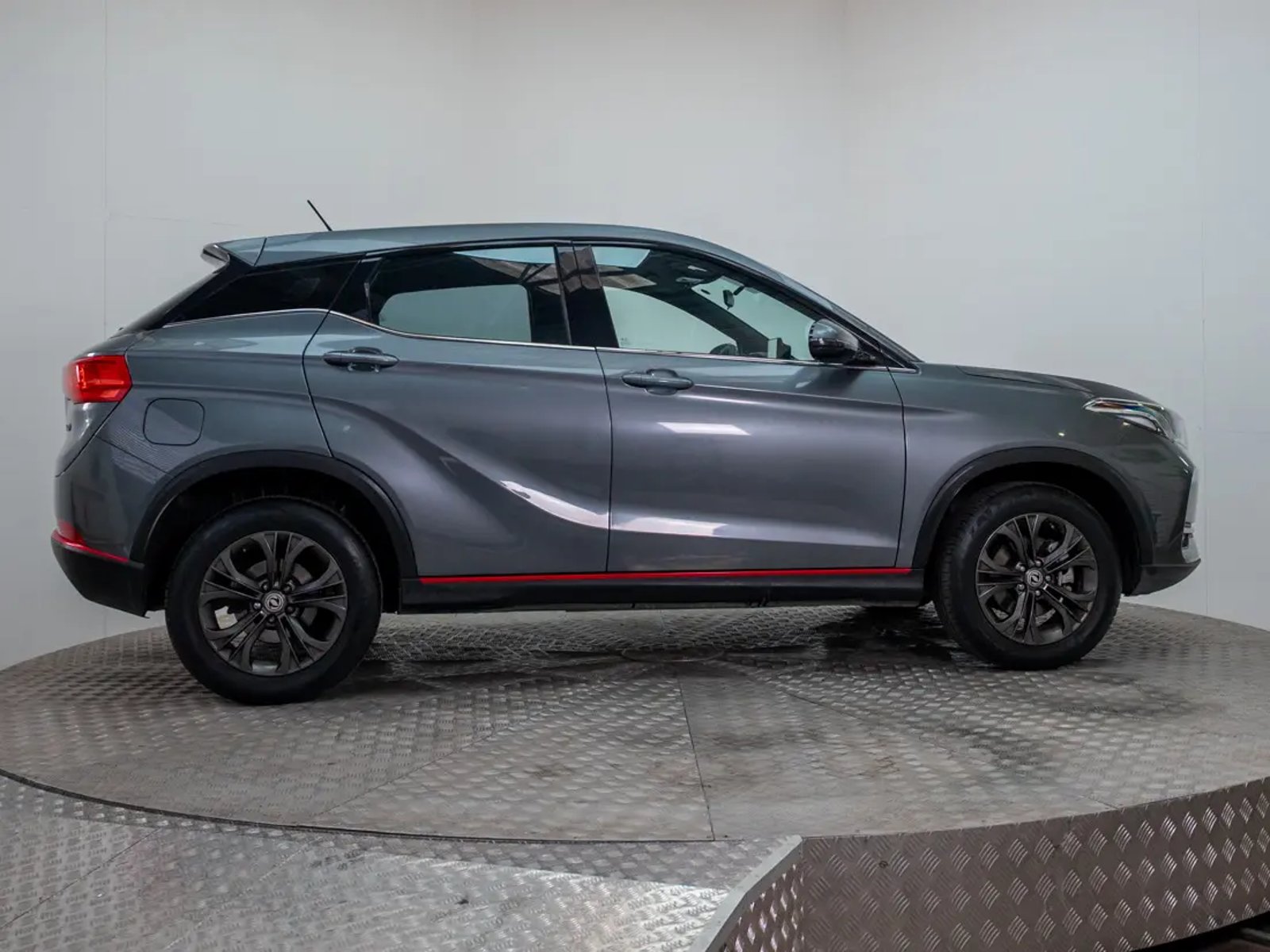DFSK SUV 500 2023 - Imagen 7 de 18