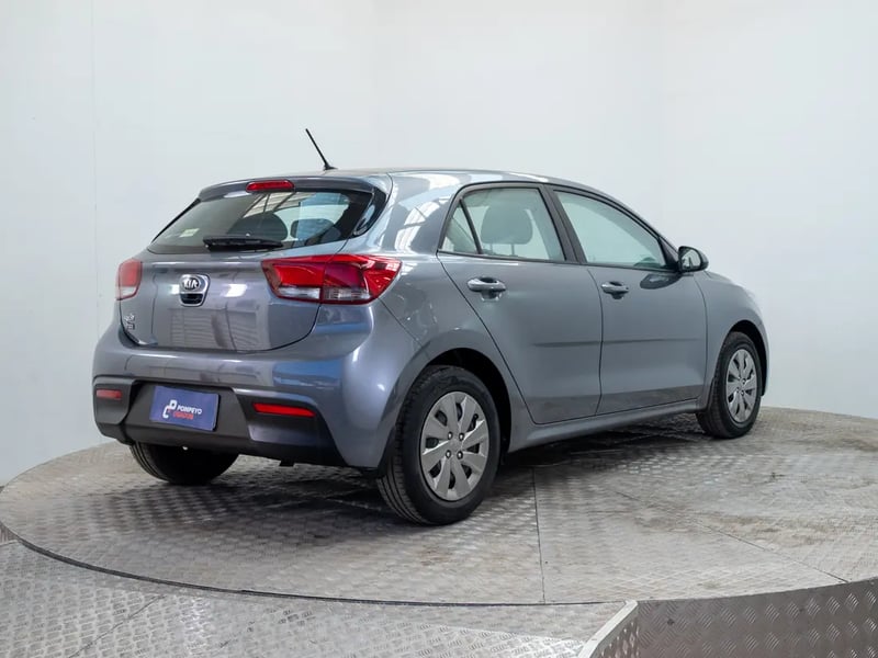 Kia RIO 5 2021 - Imagen 7 de 19